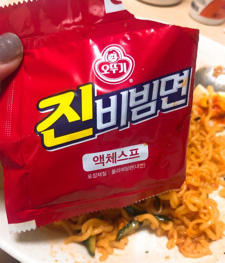 オットギのジンビビン麺の液体ソース