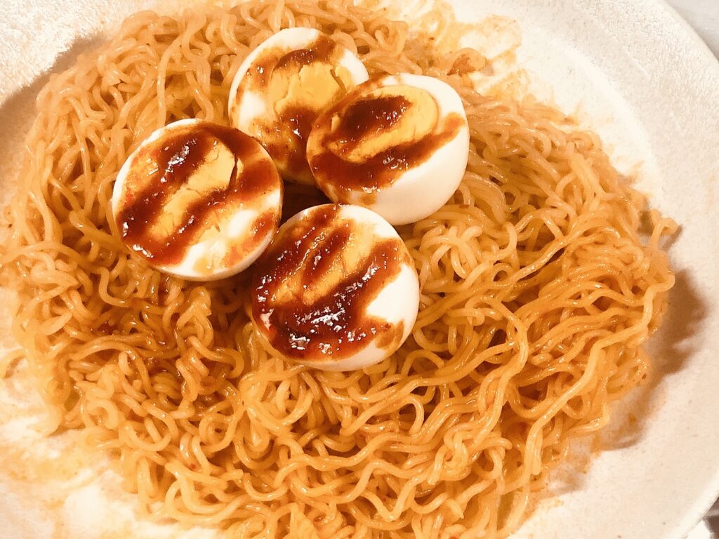 農心のベホンドンビビン麺