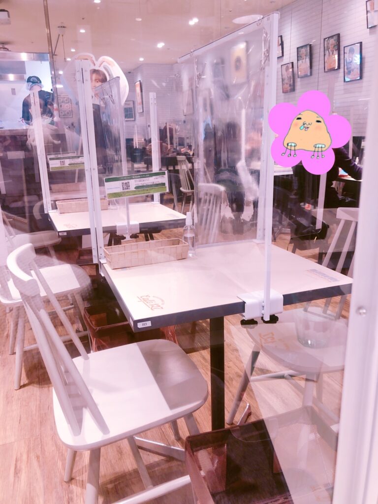 NCT127カフェcafe127新宿ミロード店の座席