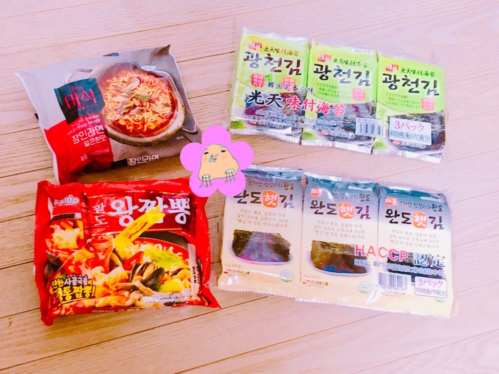 ソウル市場で買った韓国袋麺と韓国のり